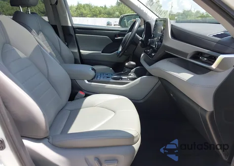 2021 Toyota Highlander Xle from USA, damaged, VIN 5TDGZRBH4MS540112